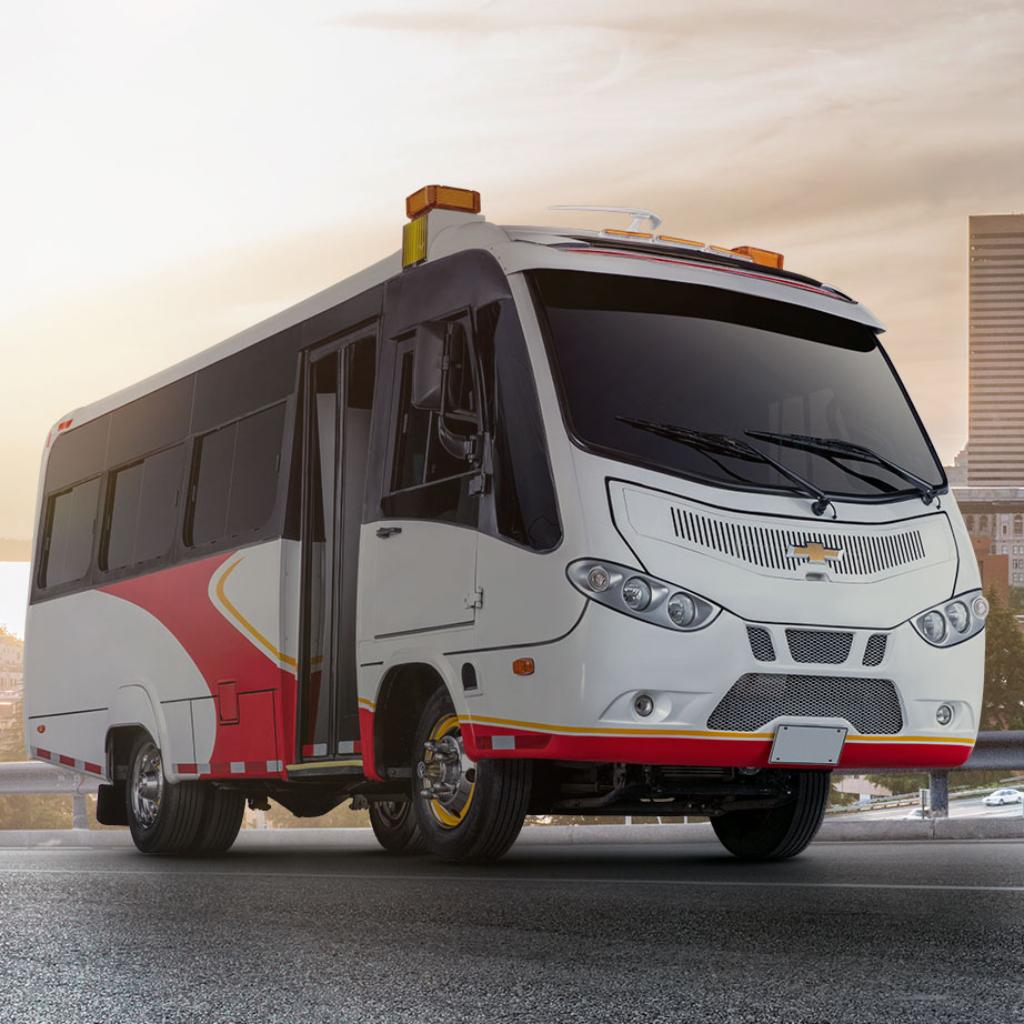 MICROBUS CHEVROLET NKR - Estrenando Carro